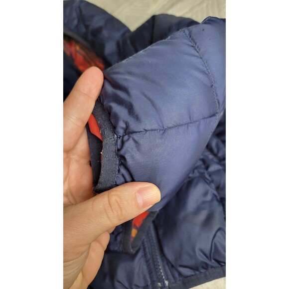 The North Face Toddler 3T 550 Reversible Down Puffer Jacket – Navy & Red Plaid - Picture 5 of 11